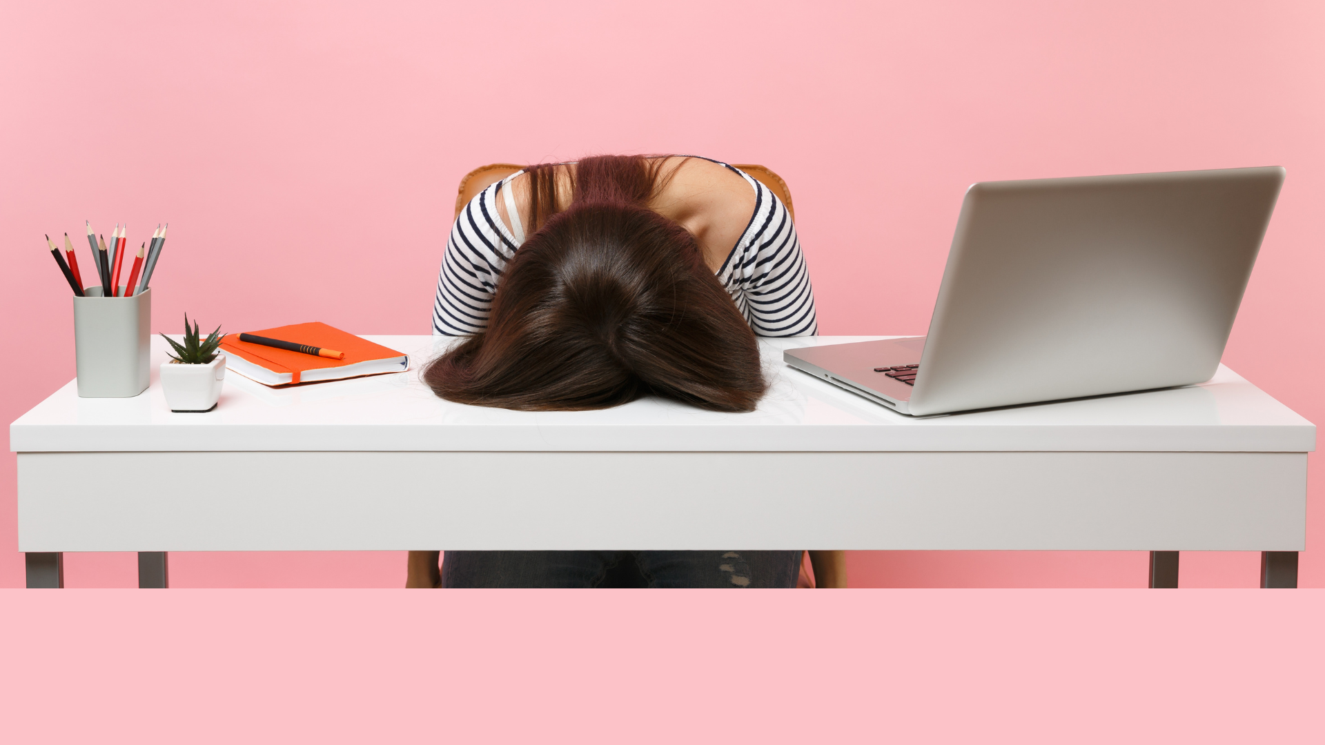 Stress Parcoursup : que faire si tu es refusé ou encore en attente ? Tes vœux ont été refusés sur Parcoursup ou tu es encore en attente ? Ce n’est pas la fin de ton projet. Le plus important, c’est de ne pas choisir une formation au hasard sous l’effet du stress. Un refus peut être l’occasion de revoir ton plan, d’explorer l’alternance, un CFA, une rentrée décalée ou une formation proche de ton objectif.